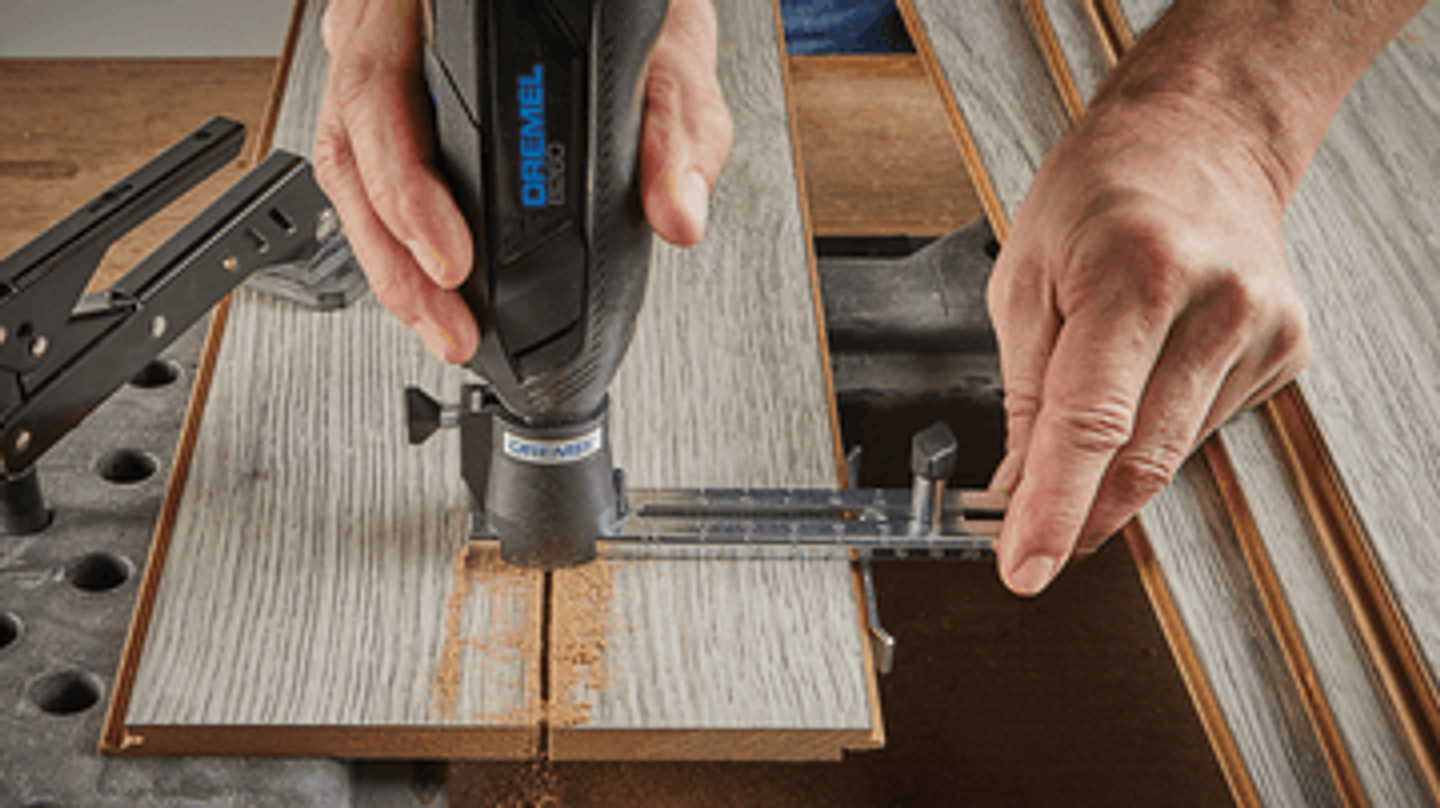 Multiferramenta DREMEL 8260 (8260-5/65) + 65 Acessorios  3