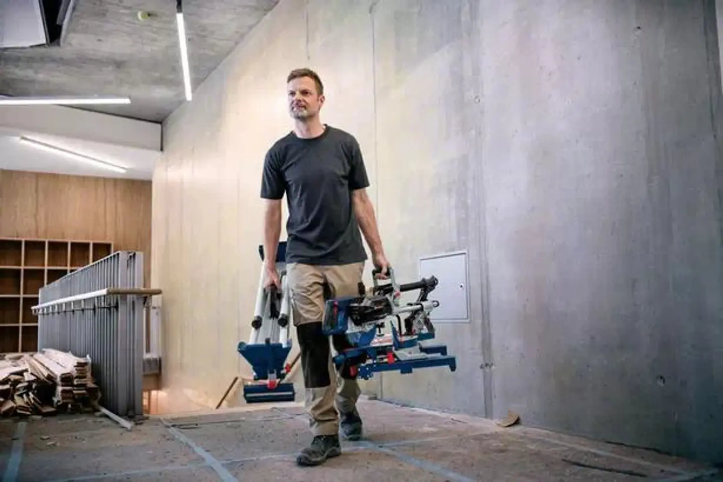 Serra de cortes transversais e de meia esquadria sem fio BITURBO GCM 18V-216 DC BOSCH 3