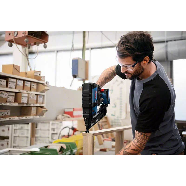 Pistola de Pregos Brad sem fio GNH 18V-64 M BOSCH 4