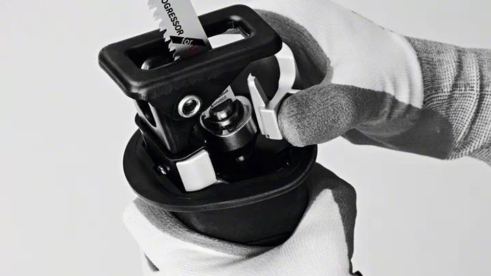 Serra Sabre sem fio GSA 18V-32 + 2 Baterias 18V 5.0Ah BOSCH  7