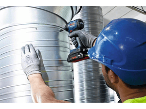 Aparafusadora de Impacto sem fio GDR 18V-210 C BOSCH