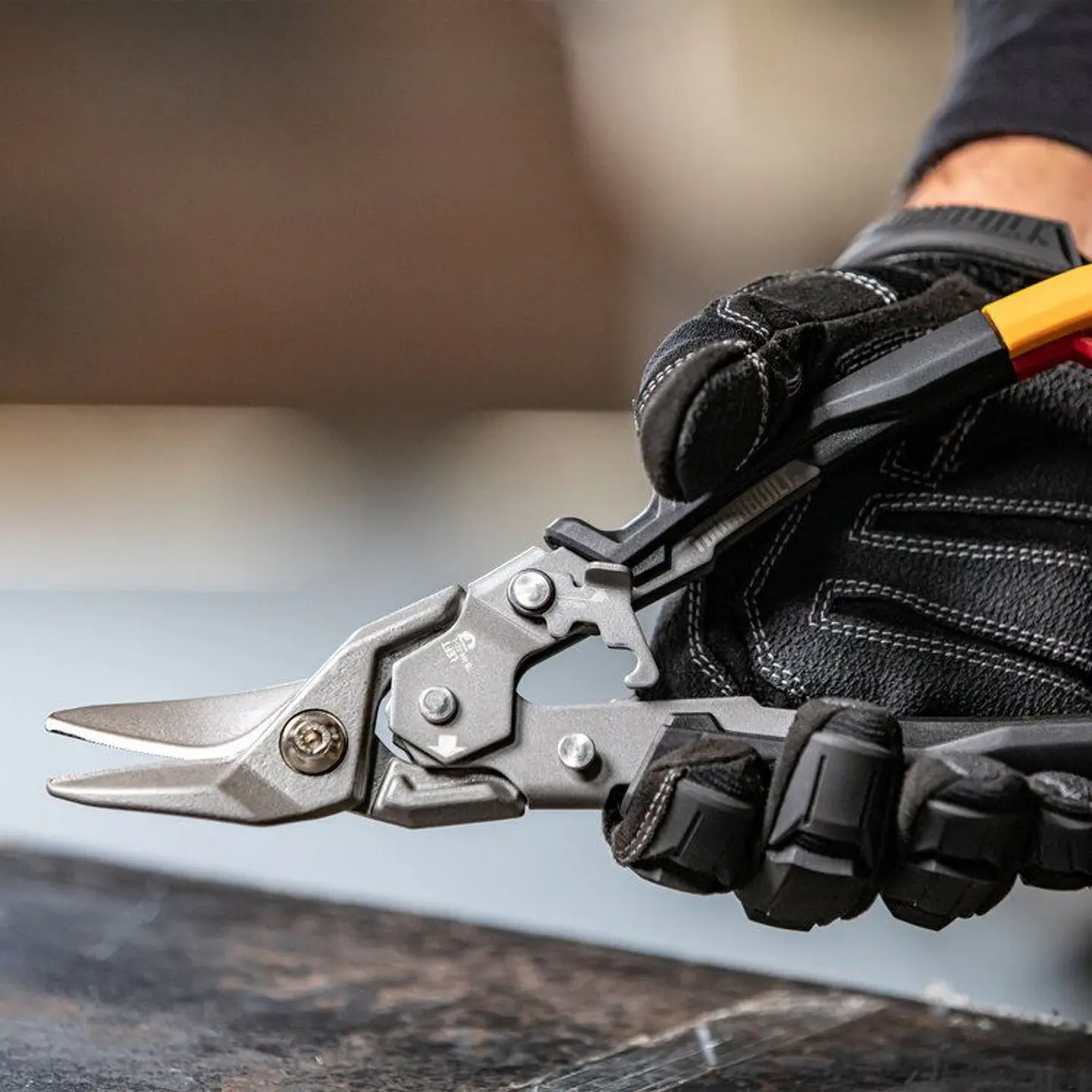Tesoura de corte chapa esquerda TB-H4-60-L TOUGHBUILT 6