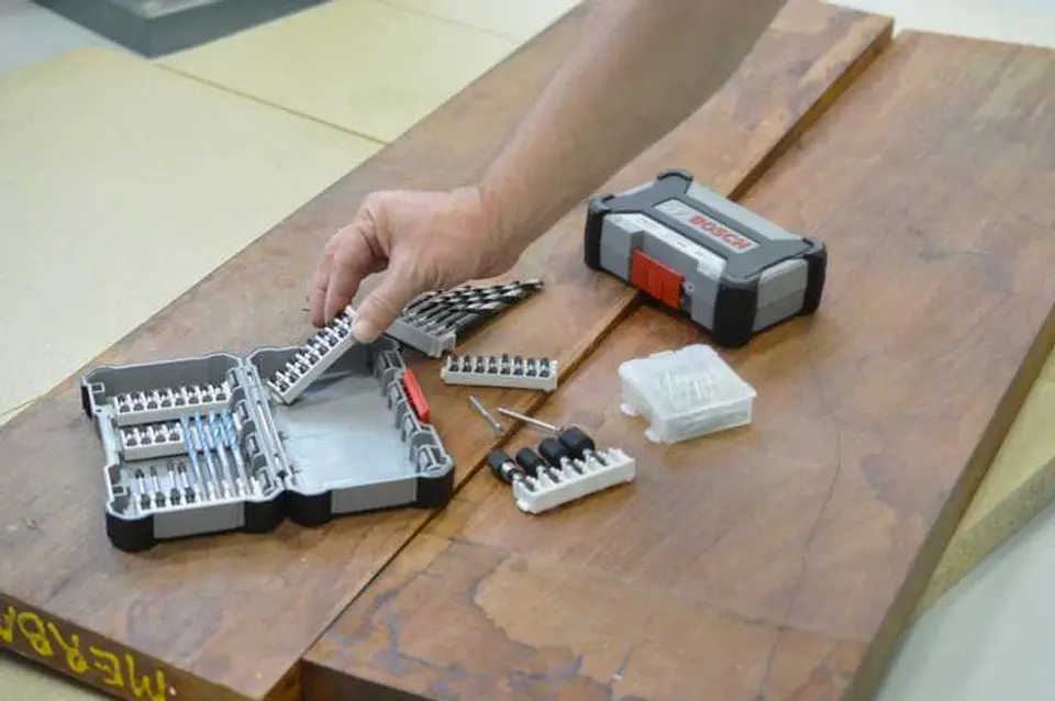 Conjunto de Chaves Sextavadas e Pontas de Aparafusar IMPACT CONTROL BOSCH 4