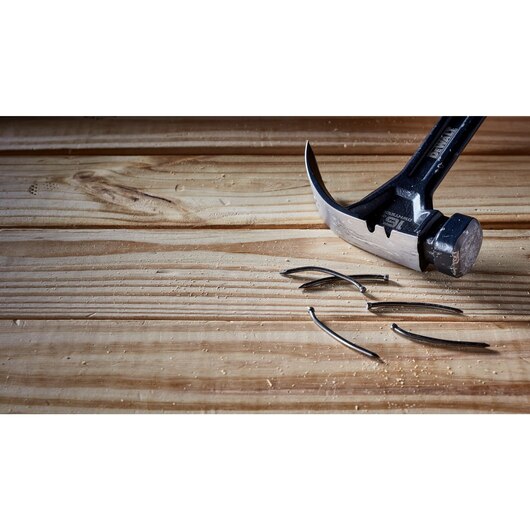 Martelo de Carpinteiro em Aço 453 Gr. DWHT51002-0 DEWALT 3