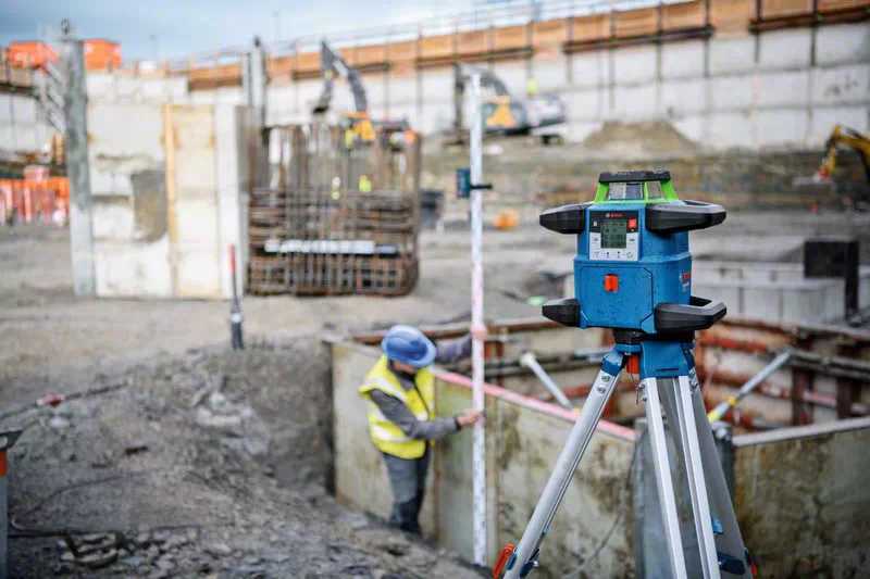 Nivel Laser Rotativo GRL 650 CHVG com 1 Bateria ProCORE18V 4Ah BOSCH