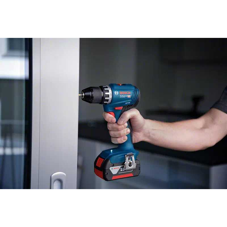 Aparafusadora sem fio GSR 18V-45 + 2x baterias 18V 3.0Ah + Mala L-BOXX BOSCH 4