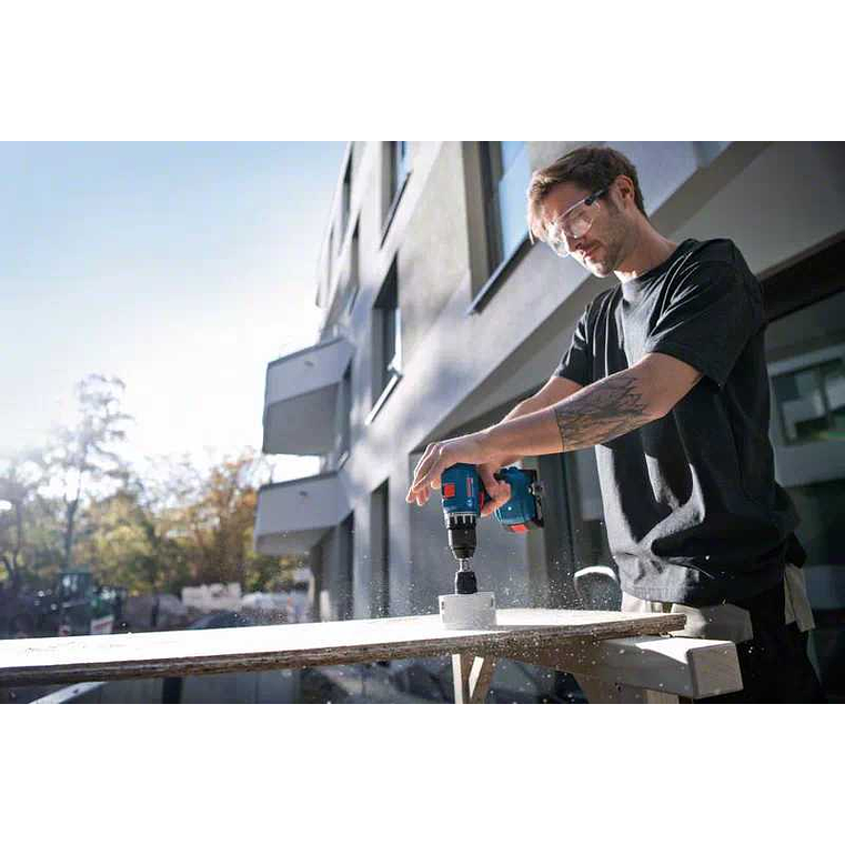 Aparafusadora sem fio GSR 18V-45 + 2x baterias 18V 3.0Ah + Mala L-BOXX BOSCH 5