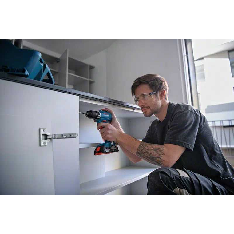 Aparafusadora sem fio GSR 18V-45 + 2x baterias 18V 3.0Ah + Mala L-BOXX BOSCH 6