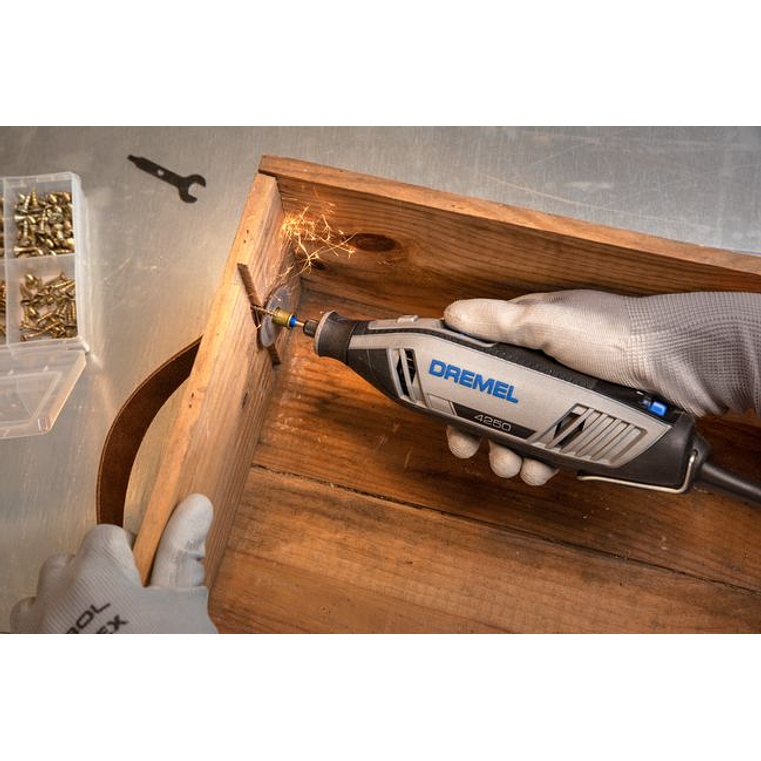 Multiferramenta DREMEL 4250 (4250-35) + 35 Acessórios + OFERTA Veio Flexível 4