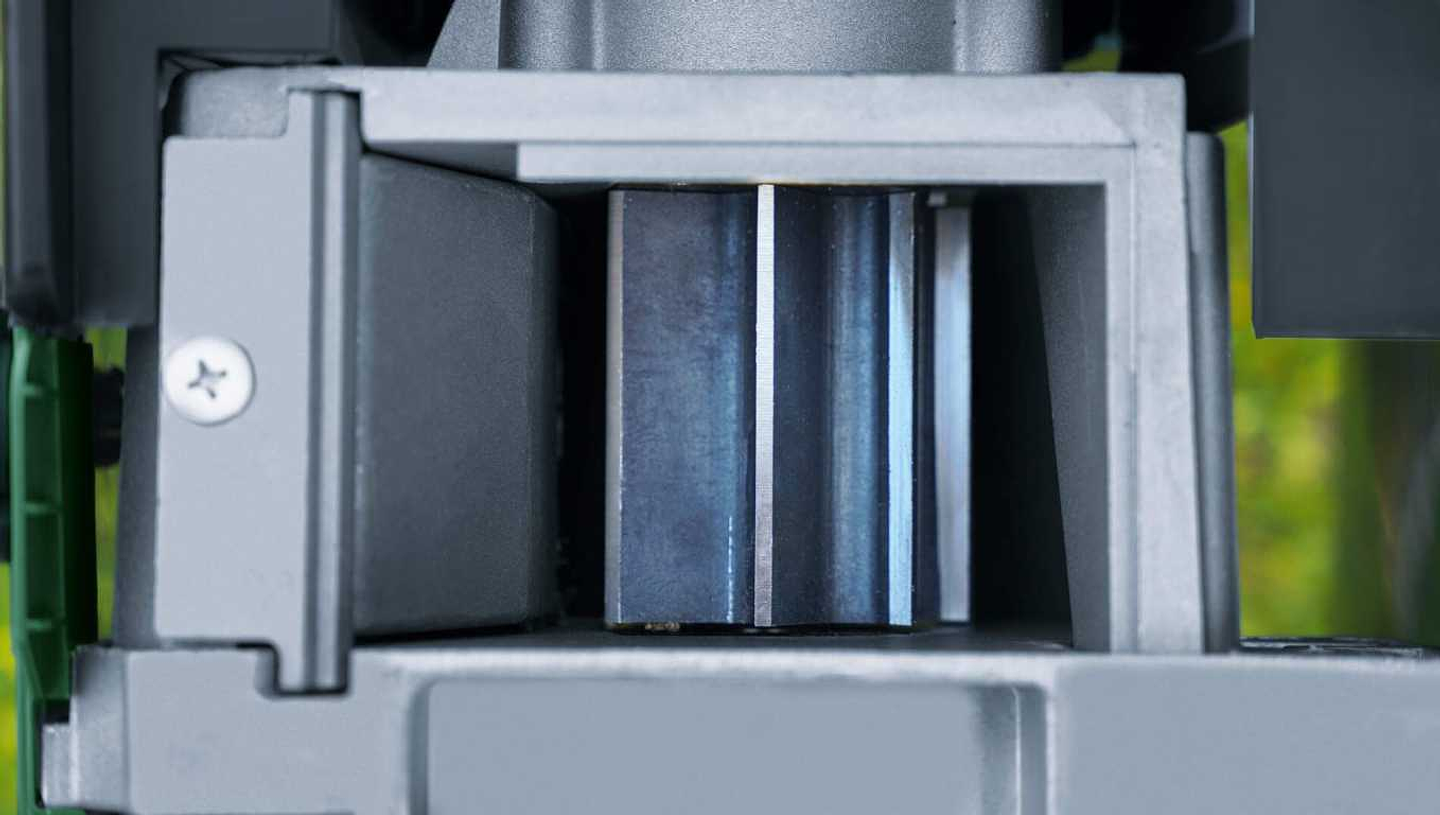 Triturador de ramos silencioso AXT 25 TC BOSCH (Novo Modelo) 4