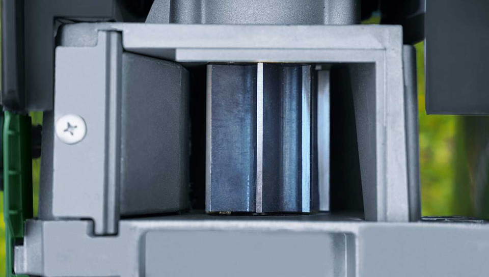 Triturador de ramos silencioso AXT 25 TC BOSCH (Novo Modelo) 4