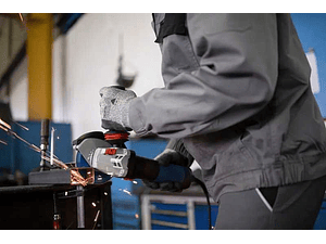 Rebarbadora pequena 1.700W com regulador de velocidade GWS 17-125 SB BOSCH