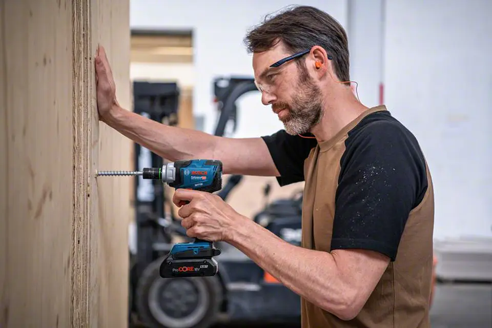 Aparafusadora de impacto sem fio GDS 18V-330 HC + 2 baterias 5.0Ah + Mala L-BOXX 136 BOSCH 6