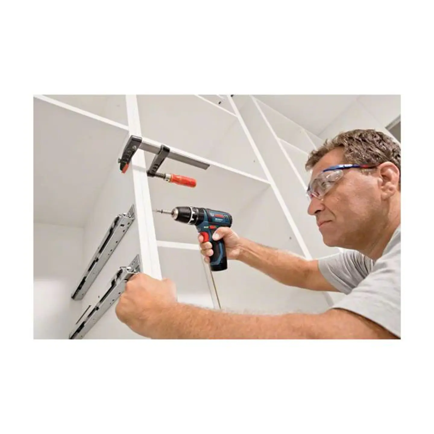 Aparafusadora/Berbequim com percussão GSB 12V-15 BOSCH 4