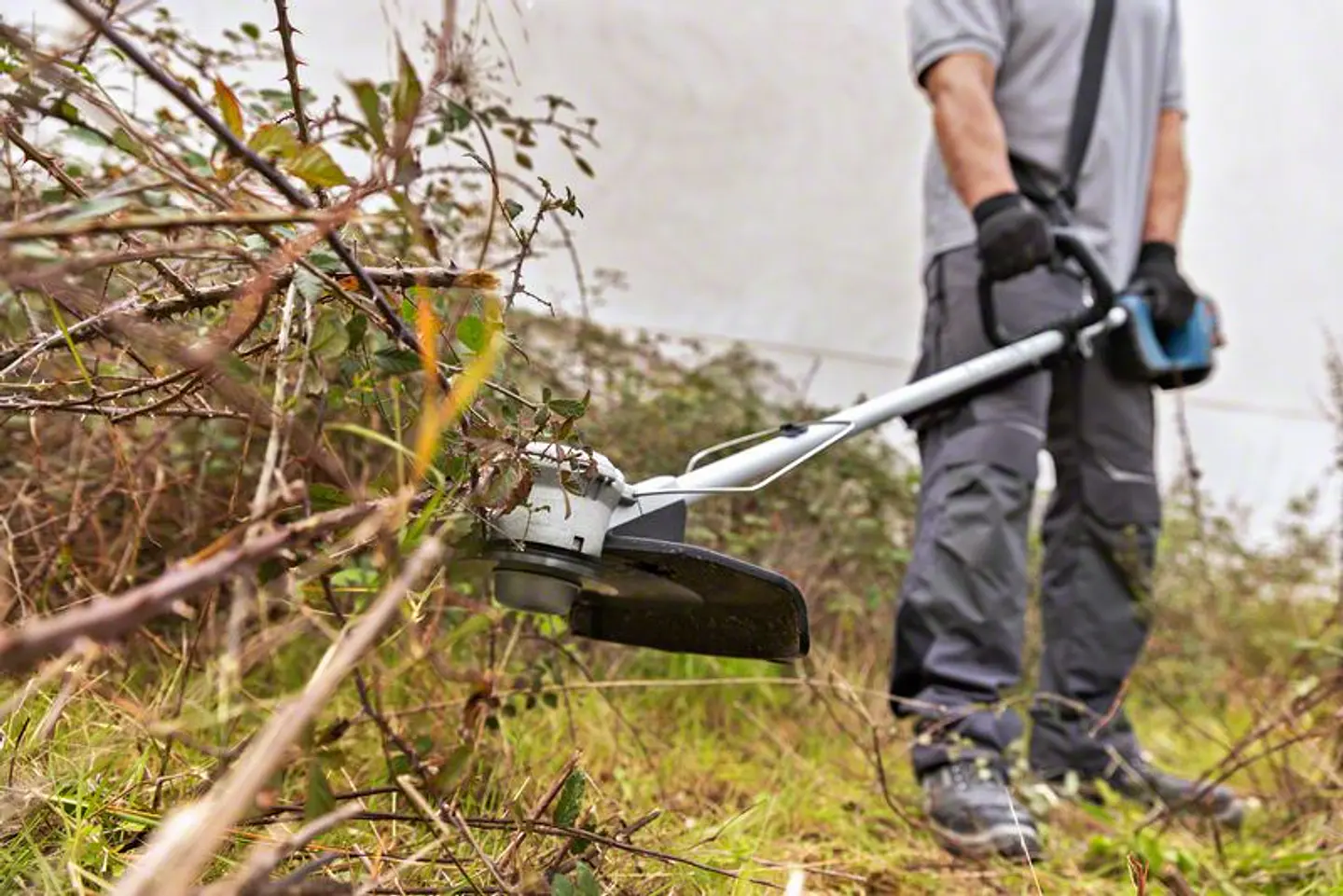 Roçadora sem fio GFR 18V-23 BOSCH 7