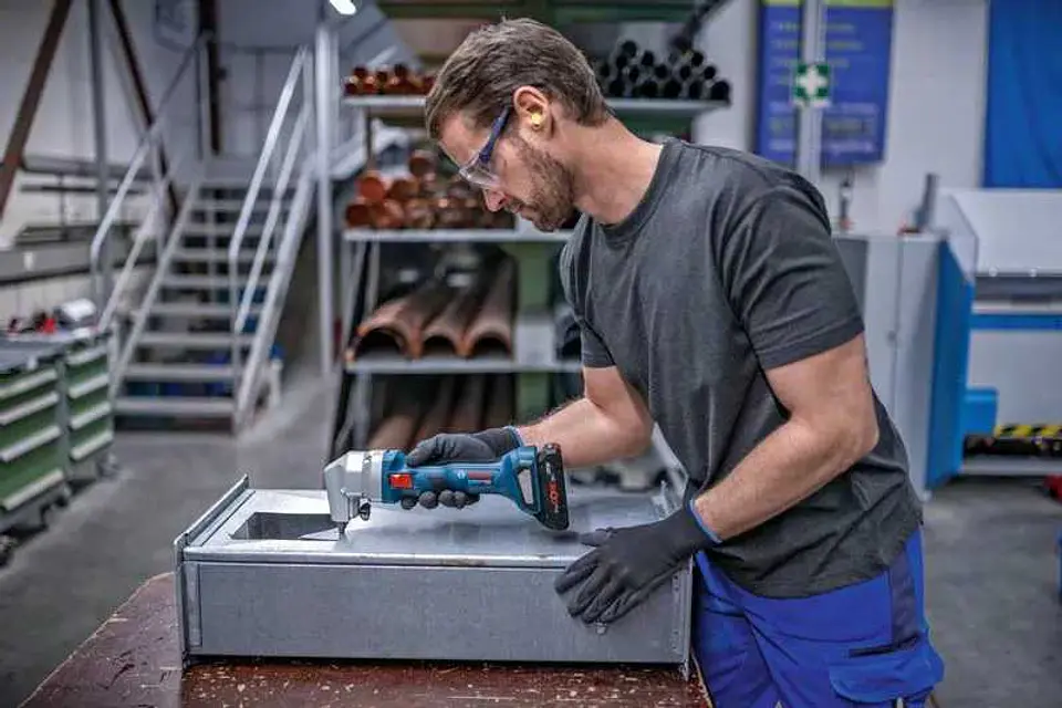 Roedora sem fio GNA 18V-16 E BOSCH 7