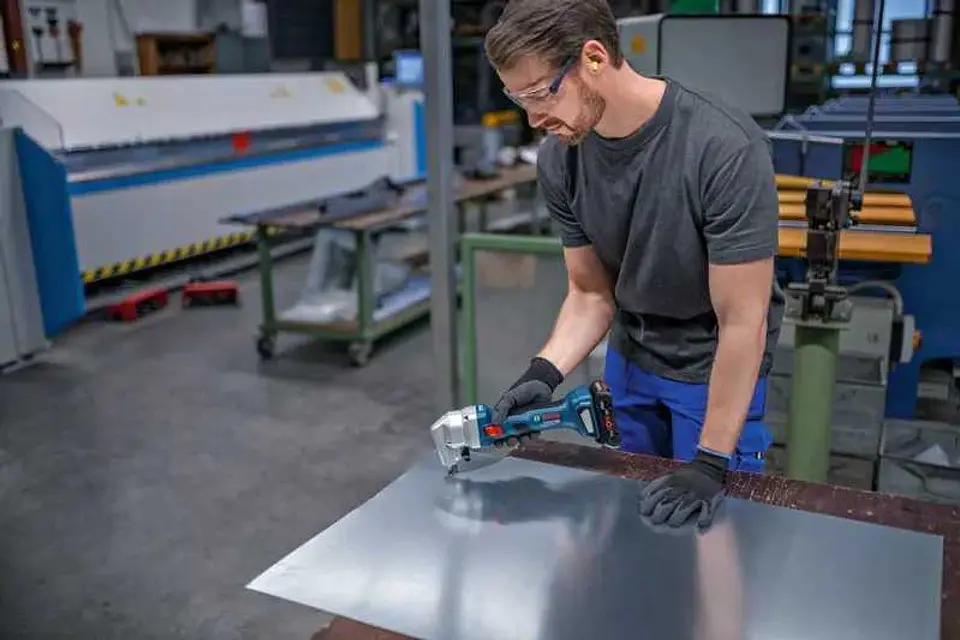 Roedora sem fio GNA 18V-16 E + 2 baterias ProCORE18V 4.0Ah BOSCH 5