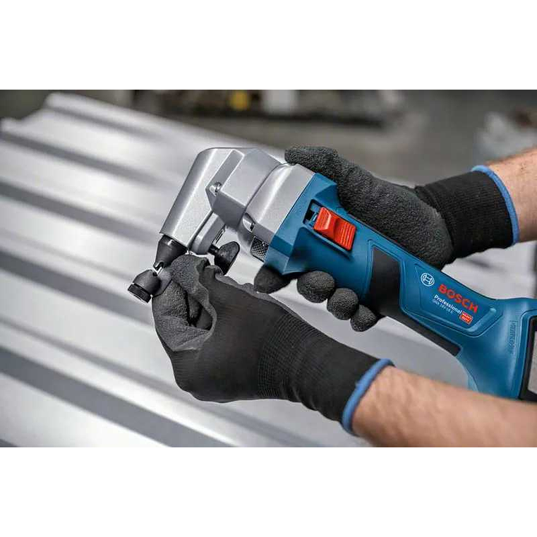 Roedora sem fio GNA 18V-16 E + 2 baterias ProCORE18V 4.0Ah BOSCH 6