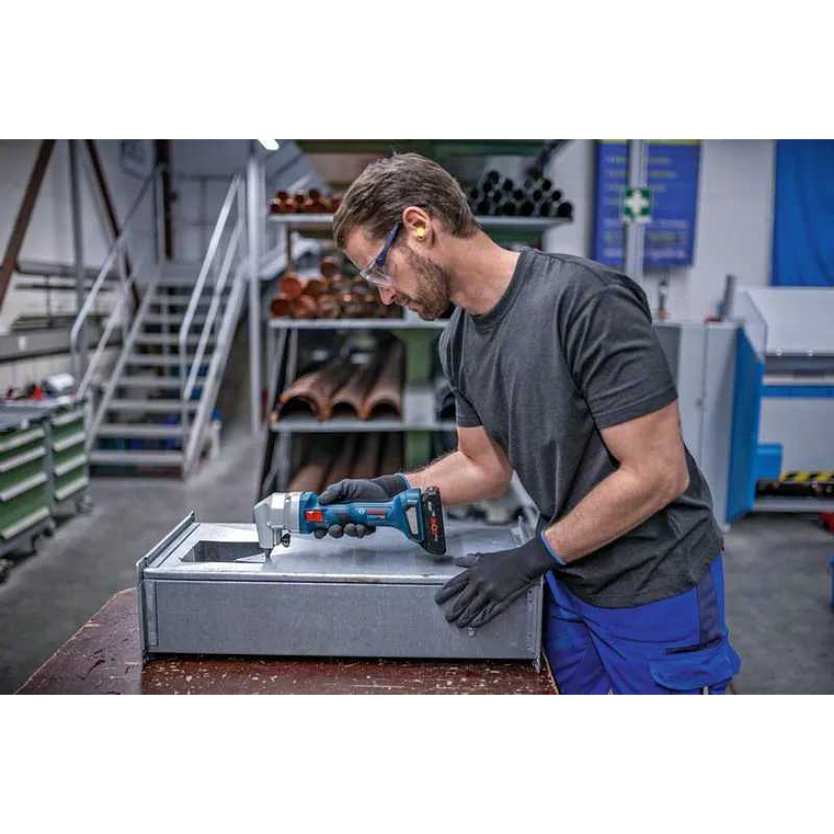 Roedora sem fio GNA 18V-16 E + 2 baterias ProCORE18V 4.0Ah BOSCH 8