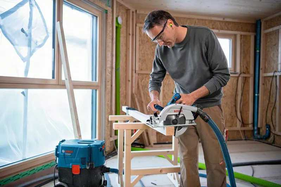 Serra circular sem fio BITRUBO GKS 18V-70 L BOSCH  2