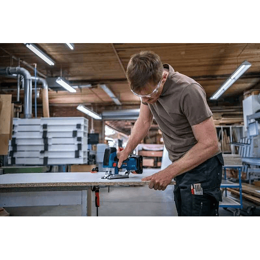 Serra vertical tico tico sem fio GST 18V-155 SC + Mala L-BOXX BOSCH 2