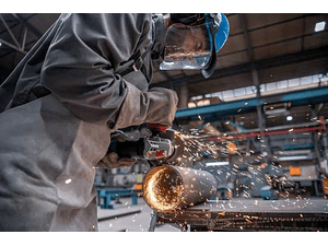 Rebarbadora pequena 1.700W com regulador de velocidade e interruptor PROtection GWS 17-150 PS BOSCH