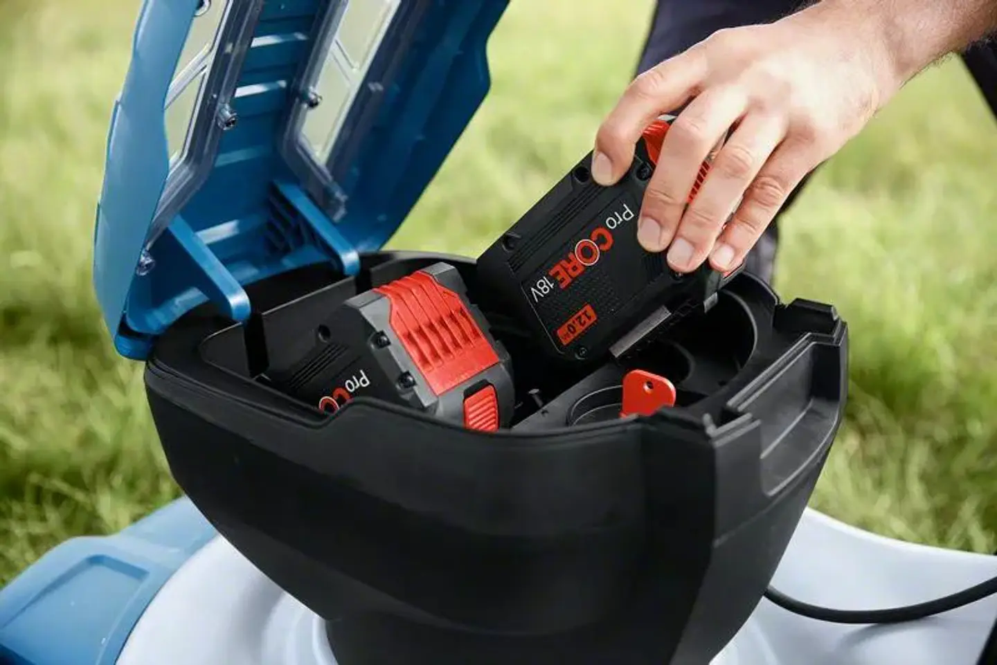 Corta Relvas sem fio BITURBO GRA 18V2-46 BOSCH 5