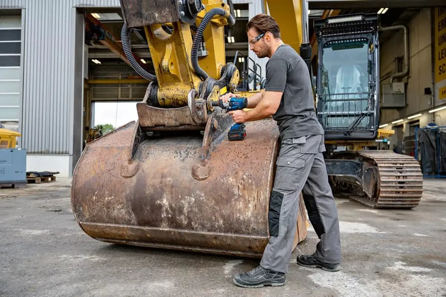 Aparafusadora de impacto BITURBO GDS 18V-1600 HC BOSCH 5