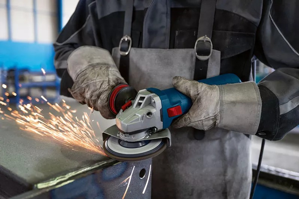 Rebarbadora pequena 125mm 1.200W + Disco Rebarbar GWS 12-125 BOSCH 5