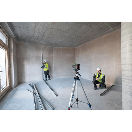 Nivel laser 3 Linhas Verdes GLL 18V-120-33 CG + 1 Bateria ProCORE18V 4.0Ah + Carregador BOSCH 8