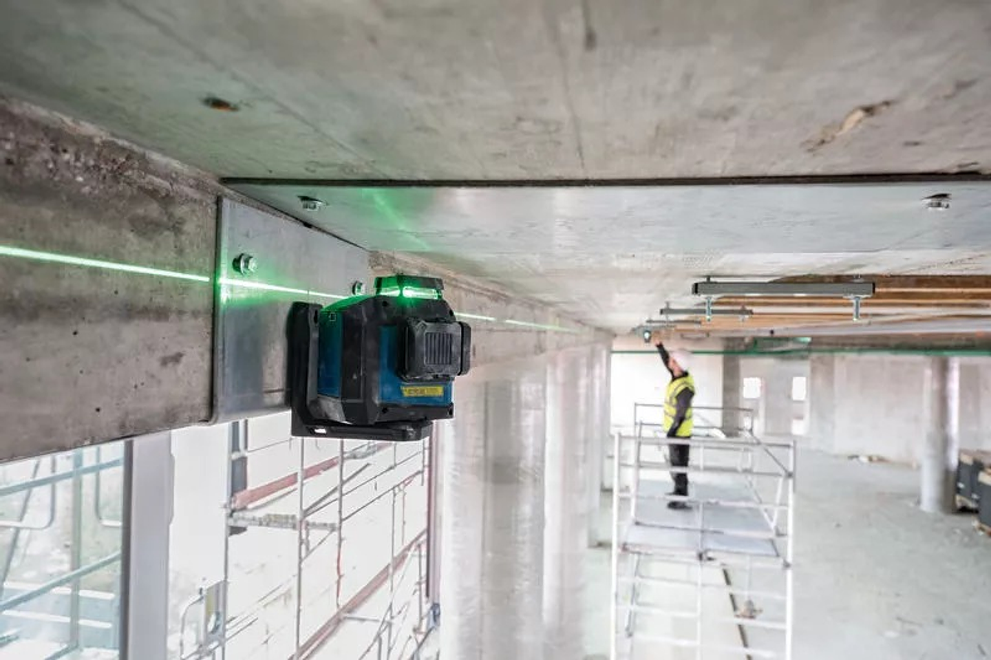 Nivel laser 3 Linhas Verdes GLL 80-33 G BOSCH 9