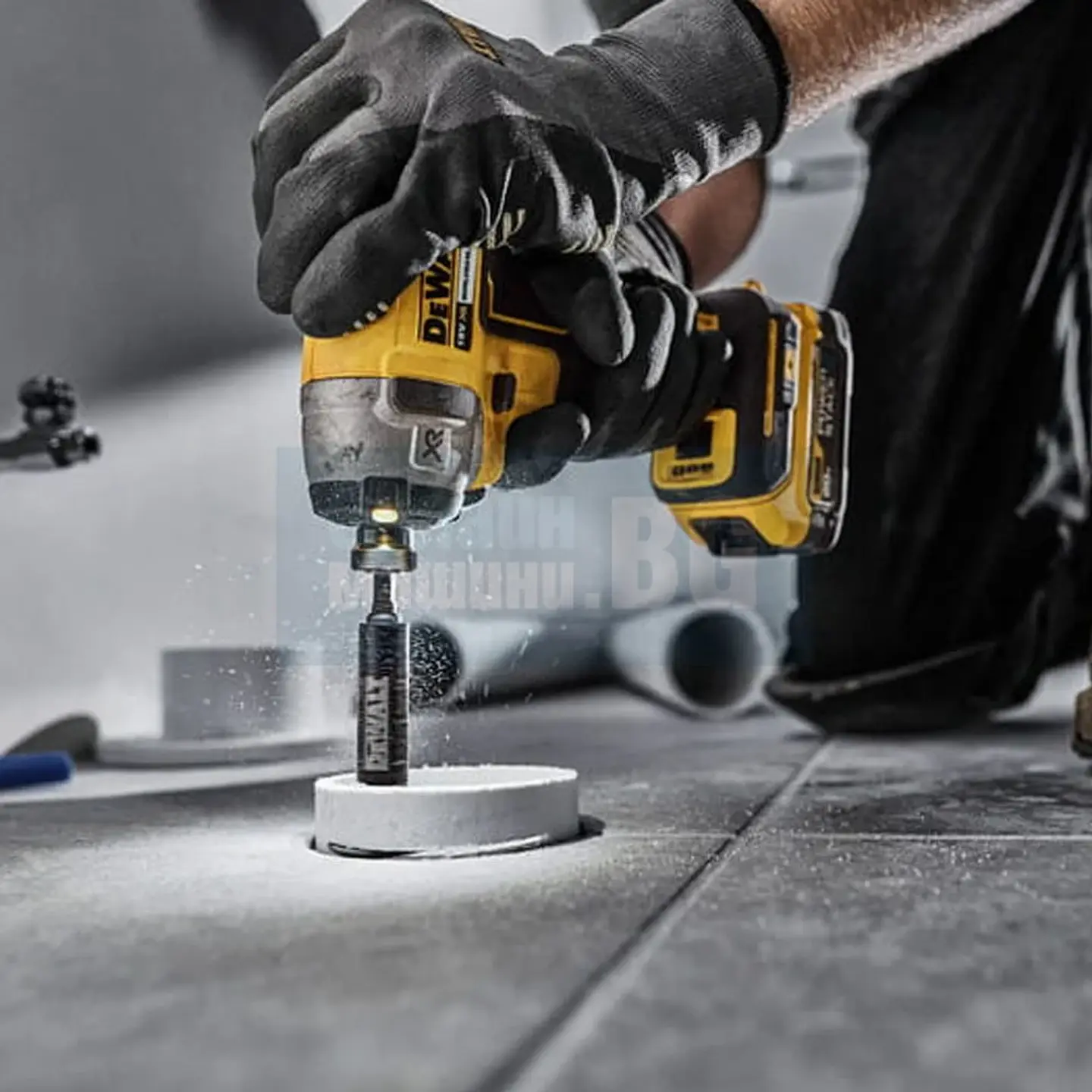 Corta Tubos Interior de Diamante para PVC/PEX 34mm DT20563 DEWALT 3