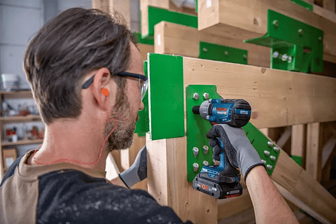 Aparafusadora de impacto sem fio GDS 18V-450 PC + L-Boxx BOSCH 