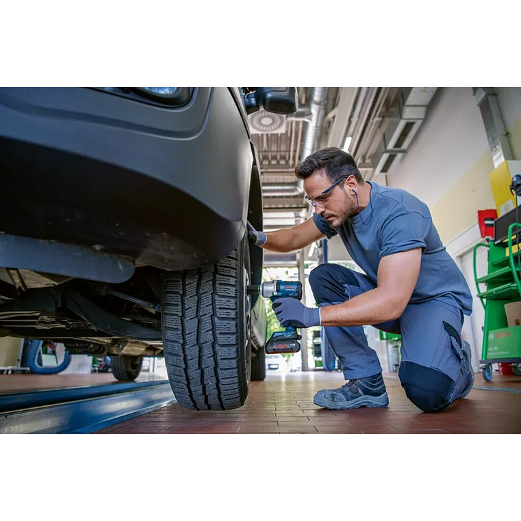 Aparafusadora de impacto sem fio GDS 18V-450 PC + L-Boxx BOSCH  4