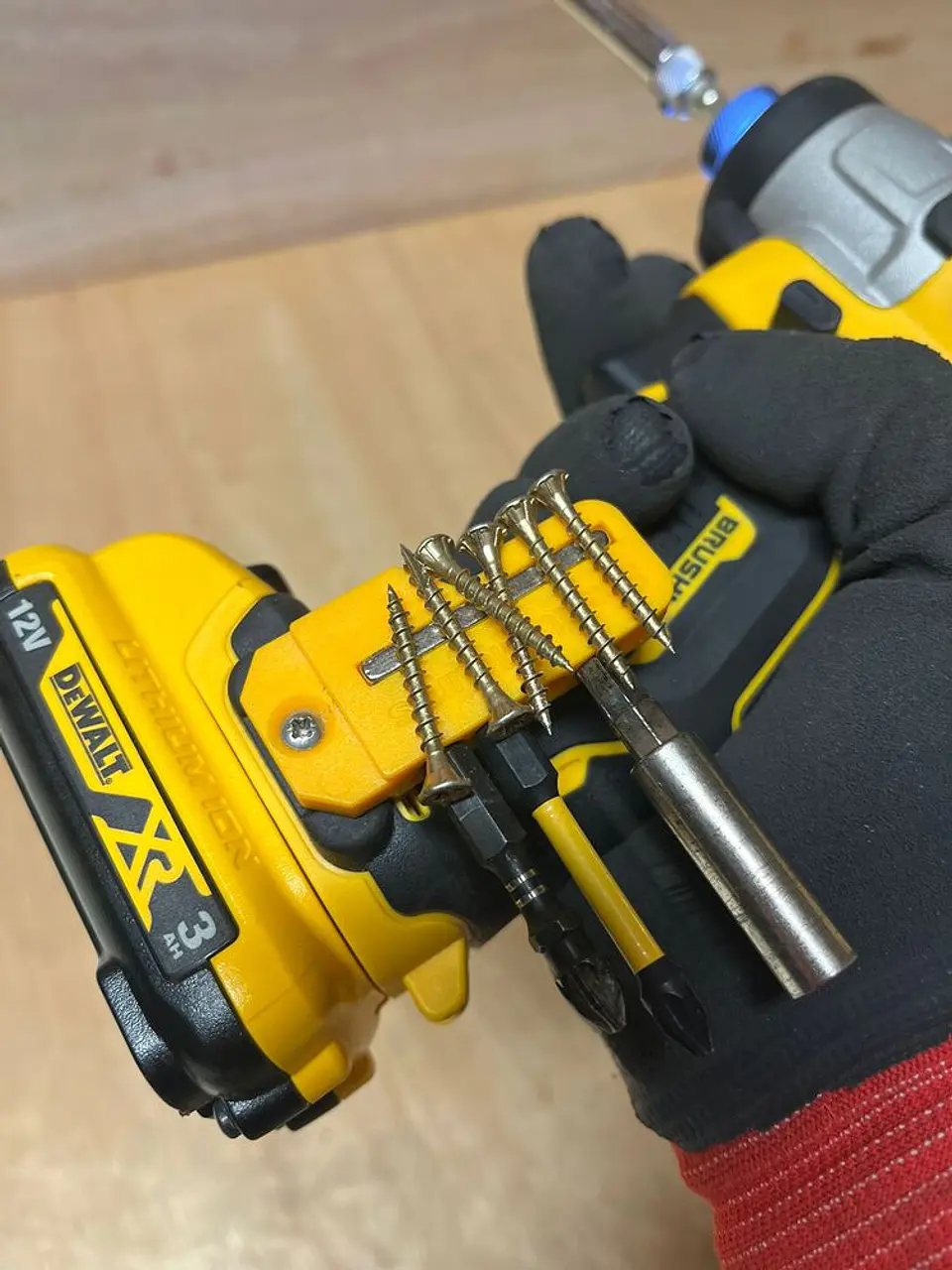 Suporte para Aparafusadoras de Bits 45°/90° Dewalt XR18V BH-DW-4590-YLW STEALTHMOUNTS (2 Uni.) 4