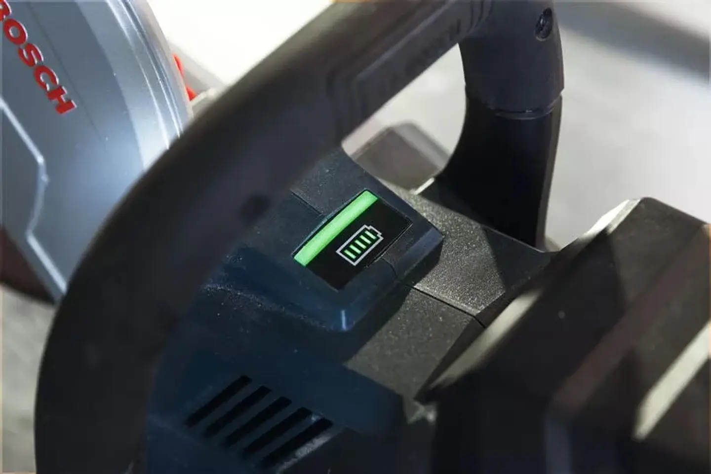 Cortadora de Betão sem fio GCS 18V-230 BOSCH 3