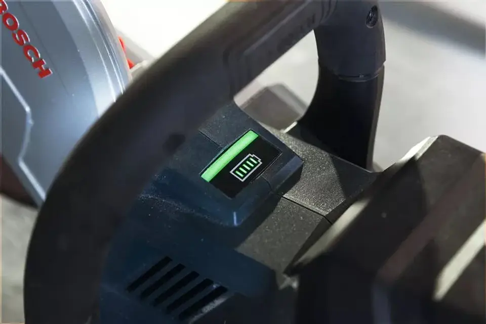 Cortadora de Betão sem fio GCS 18V-230 BOSCH 3