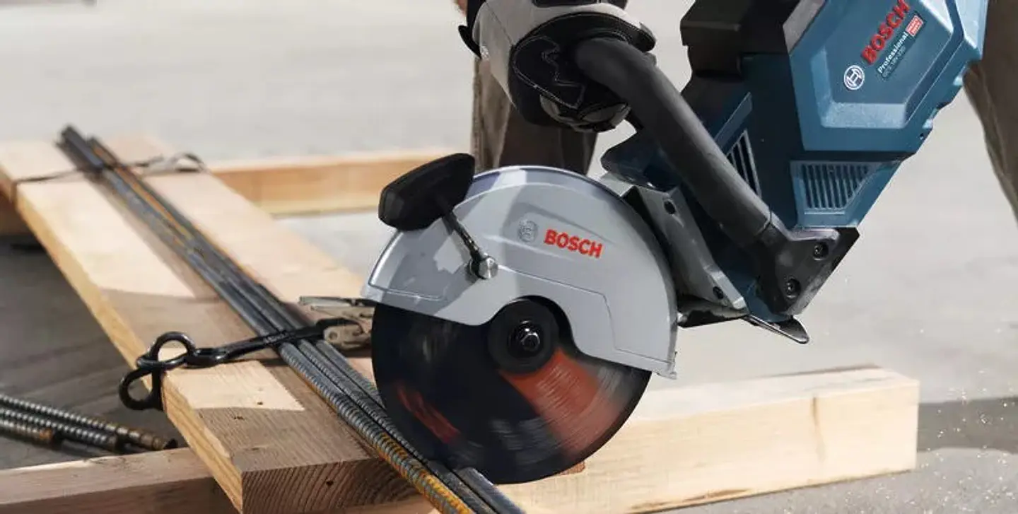Cortadora de Betão sem fio GCS 18V-230 BOSCH 4