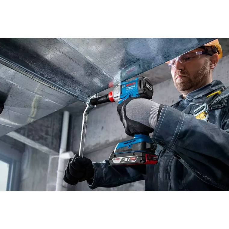 Aparafusadora de impacto sem fio GDX 18V-285 + 2x baterias 18V 4.0Ah BOSCH 6