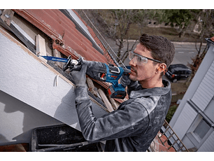 Conjunto 3 máquinas Aparafusadora GSB 18V-110 C + Serra circular GKS 18V-68 GC + Serra sabre GSA 18V-28 + 3 Baterias ProCORE18V BOSCH