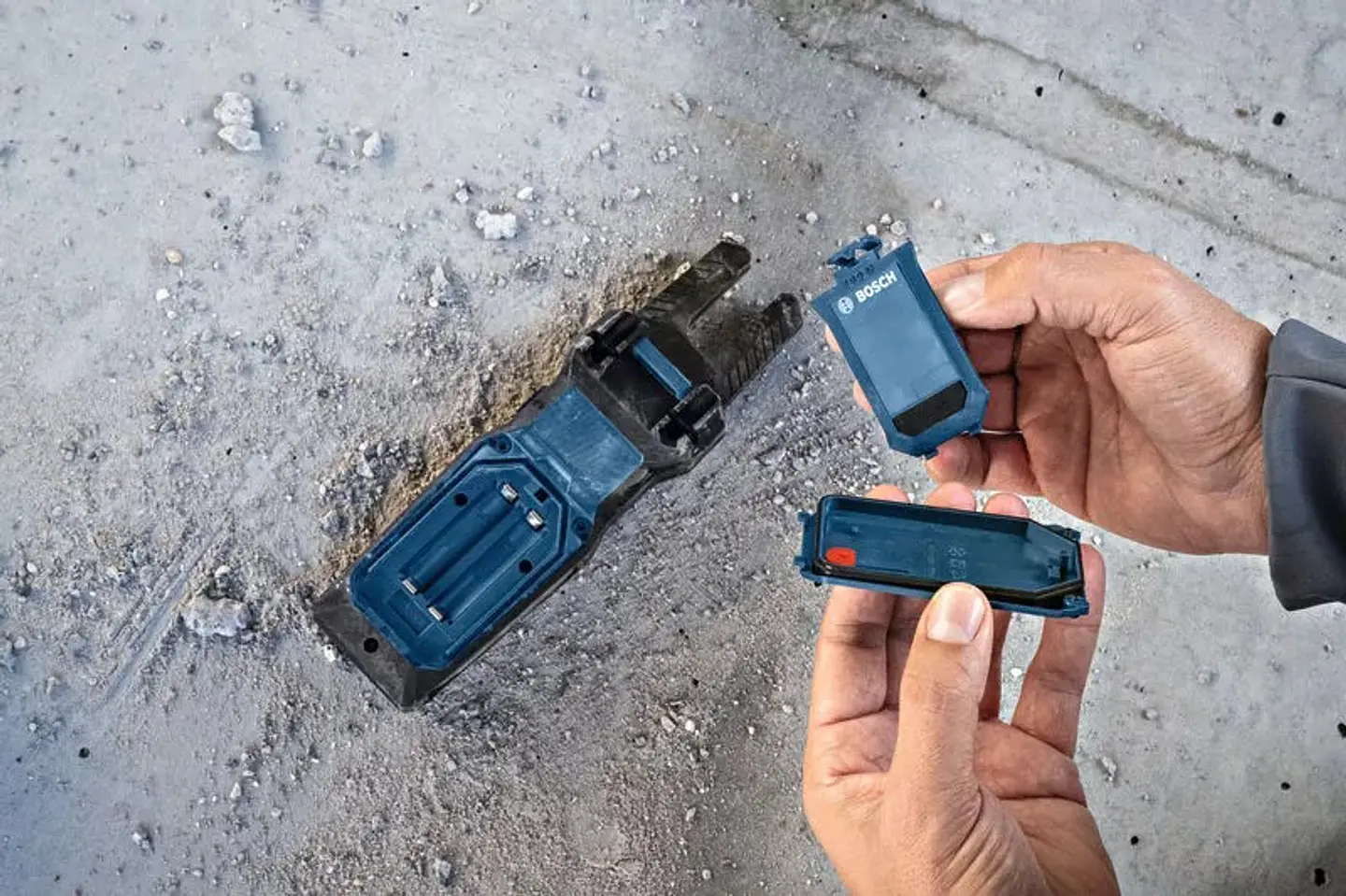 Medidor de corrente e tensão com forquilha GFM 1000-15 BOSCH 3