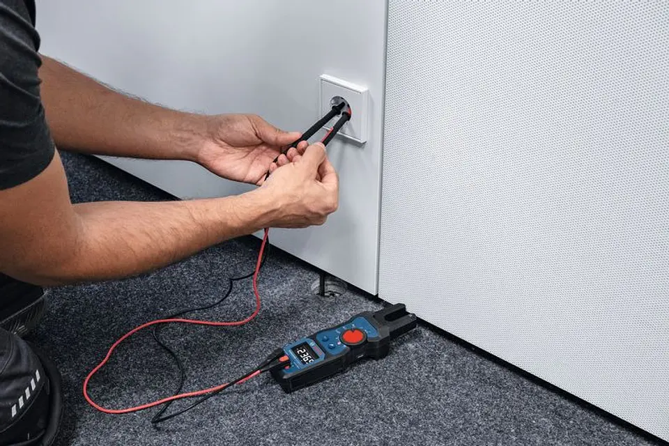 Medidor de corrente e tensão com forquilha GFM 1000-15 + Tira Magnética MH1 BOSCH 4