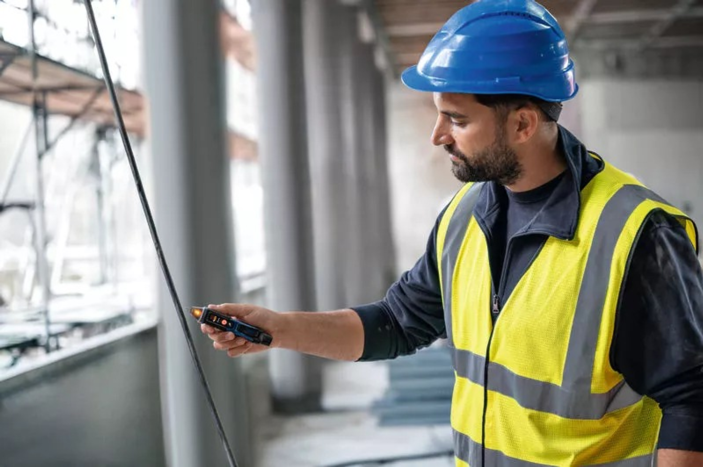 Testador de tensão sem contacto GVD 1000-17 BOSCH 4