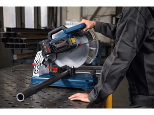 Serra para metal sem fio GCD 18V-355 BOSCH