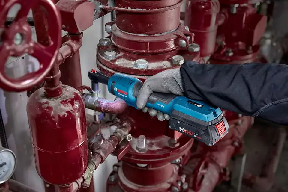 Chave de roquete sem fio GRC 18V-60 + Mala L-BOXX BOSCH 2