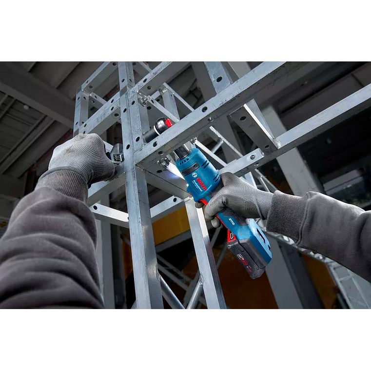 Chave de roquete sem fio GRC 18V-62 + 2 Baterias 18V 2.0Ah BOSCH 3