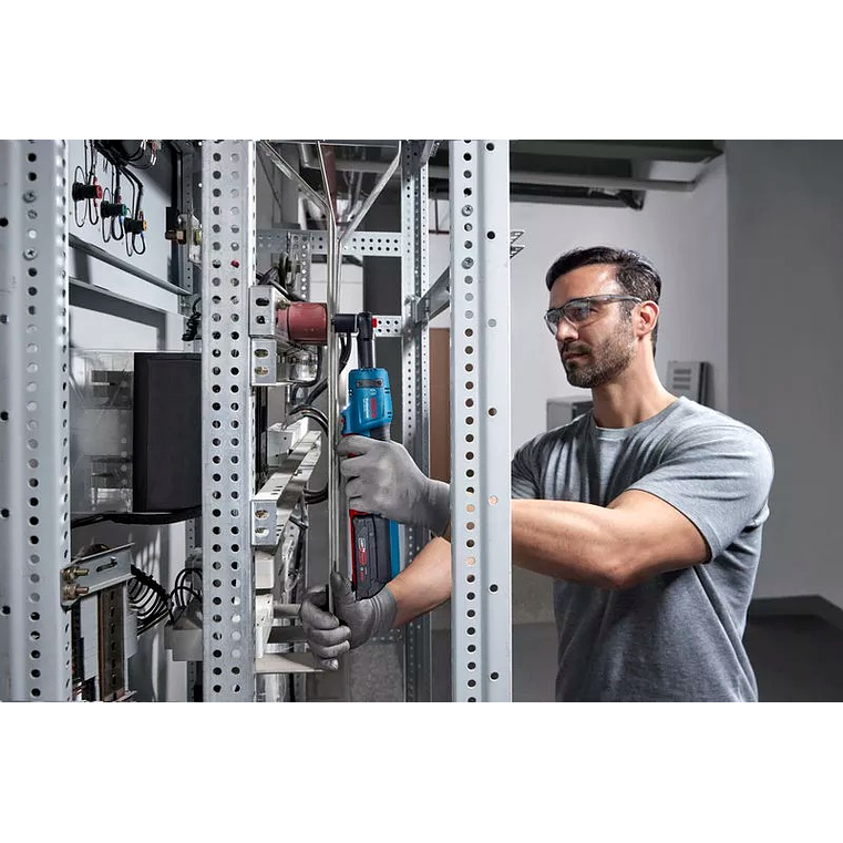 Chave de roquete sem fio GRC 18V-62 + 2 Baterias 18V 2.0Ah BOSCH 7