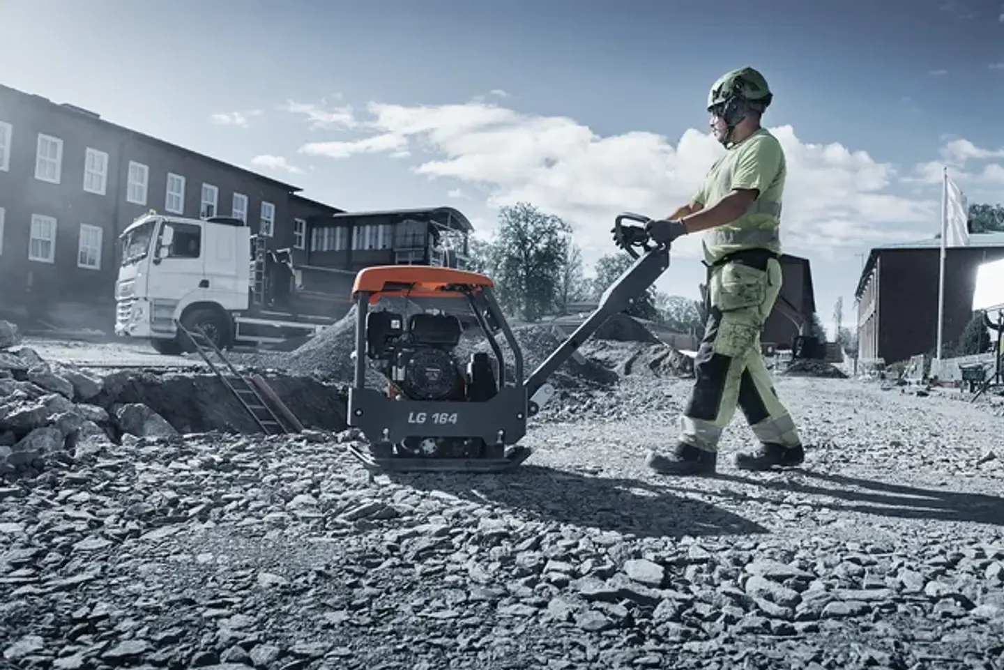 Compactador a Gasolina 450mm LG 164 HUSQVARNA 3