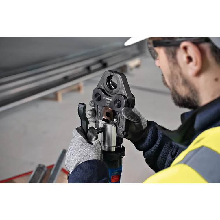 Ferramenta de prensagem sem fio GPT 18V-32 + SET 3 Mordentes U 16 / 20 / 25 BOSCH 6