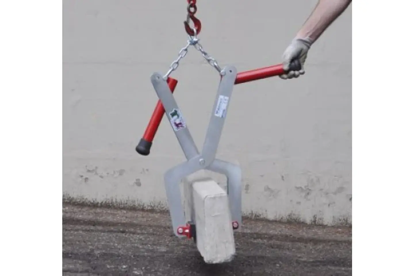 Pinça de elevação Manual ou por Guincho até 200Kg 16 MONTOLIT 3